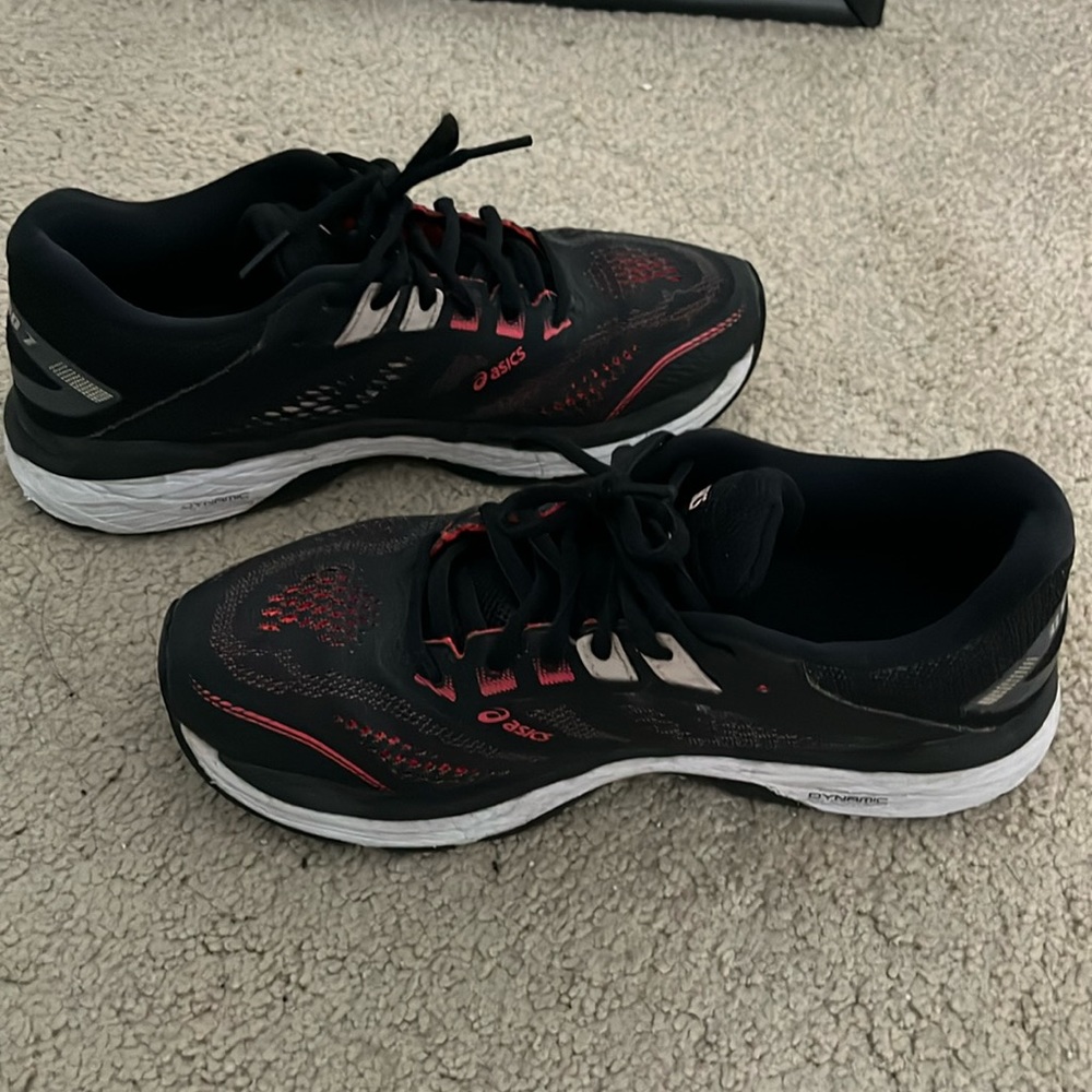 Asics womens running shoes GT-2000 7